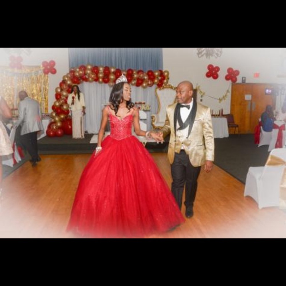 Red Sweet 16/Ballgown Dress